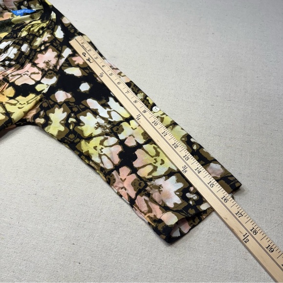 Blue Ginger - Pleated Button-Up Tunic Blouse - Made of 100% Raton - Size Small - Picture 15 of 16